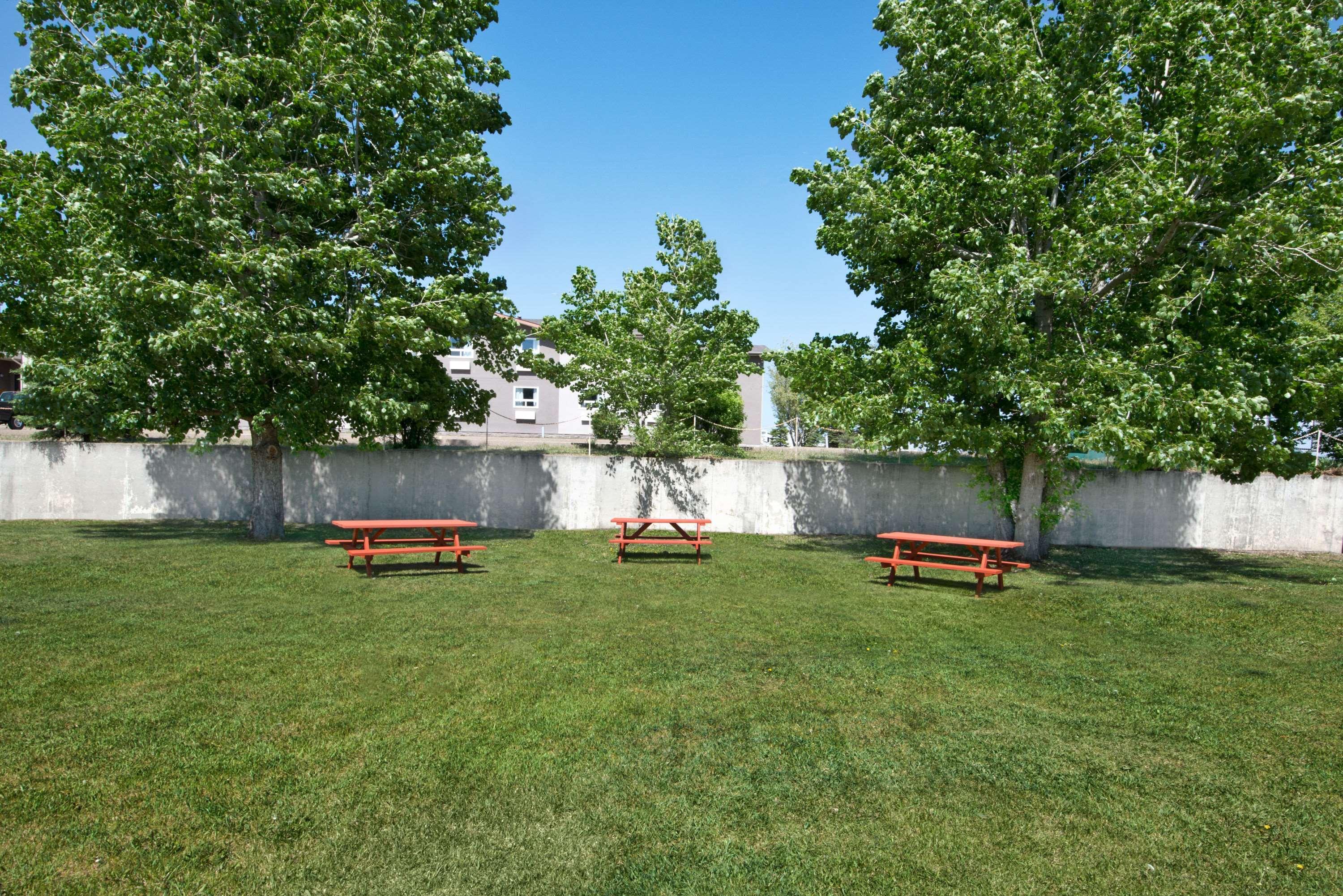 Howard Johnson By Wyndham Red Deer Exterior foto
