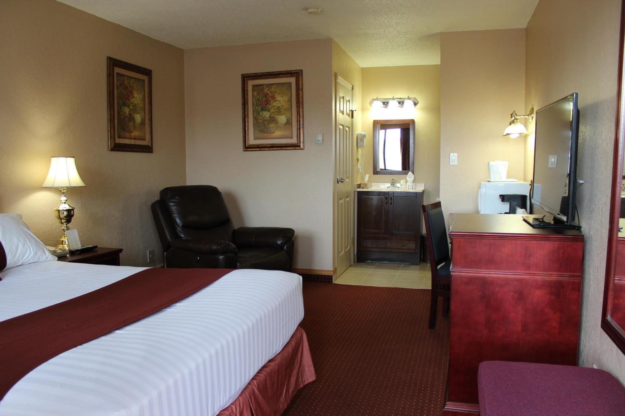 Howard Johnson By Wyndham Red Deer Exterior foto