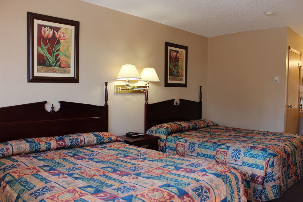 Howard Johnson By Wyndham Red Deer Exterior foto