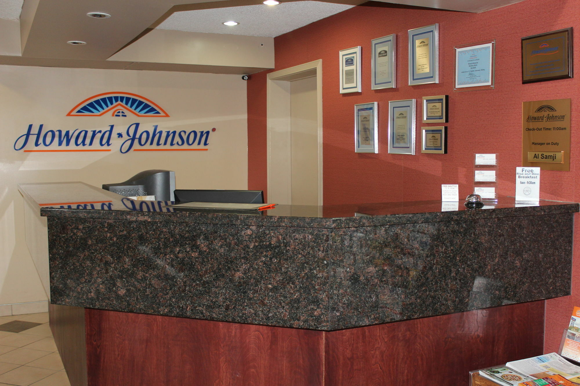 Howard Johnson By Wyndham Red Deer Exterior foto